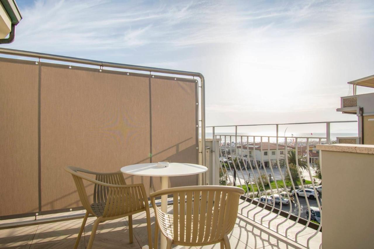 Hotel Medusa Camaiore Bagian luar foto