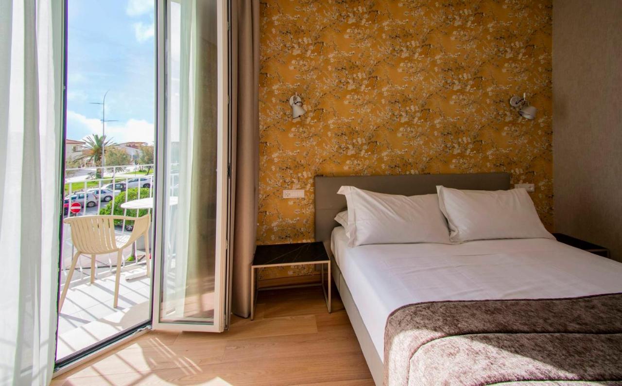 Hotel Medusa Camaiore Bagian luar foto