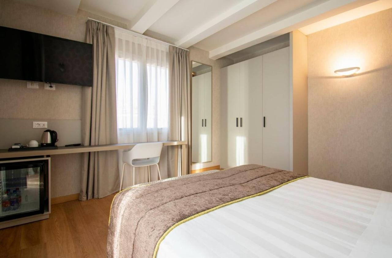 Hotel Medusa Camaiore Bagian luar foto