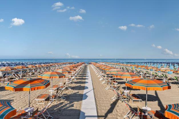 Hotel Medusa Camaiore Bagian luar foto